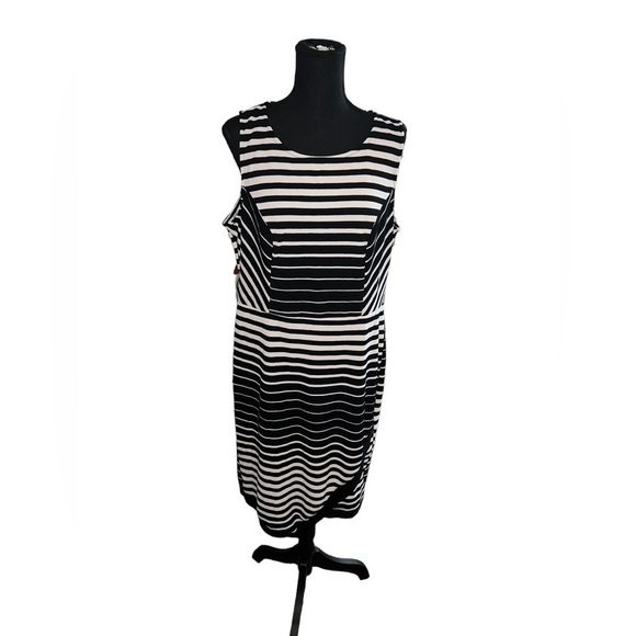 love J Dresses & Skirts - LOVE J Plus-Sized Striped Asymmetrical Casual Dress